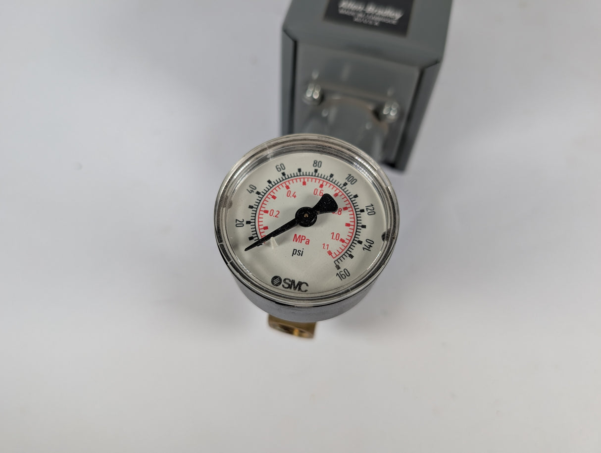 Allen Bradley - Pressur Control Switch - BULLETIN 836 - Used - Big Liquidators