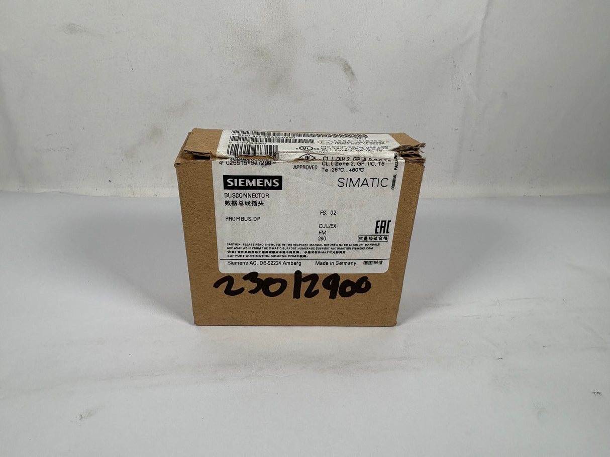 Siemens - SIMATEC DP Connecting Plug - 6ES7972 - 0BA52 - 0XA0 - New - Big Liquidators