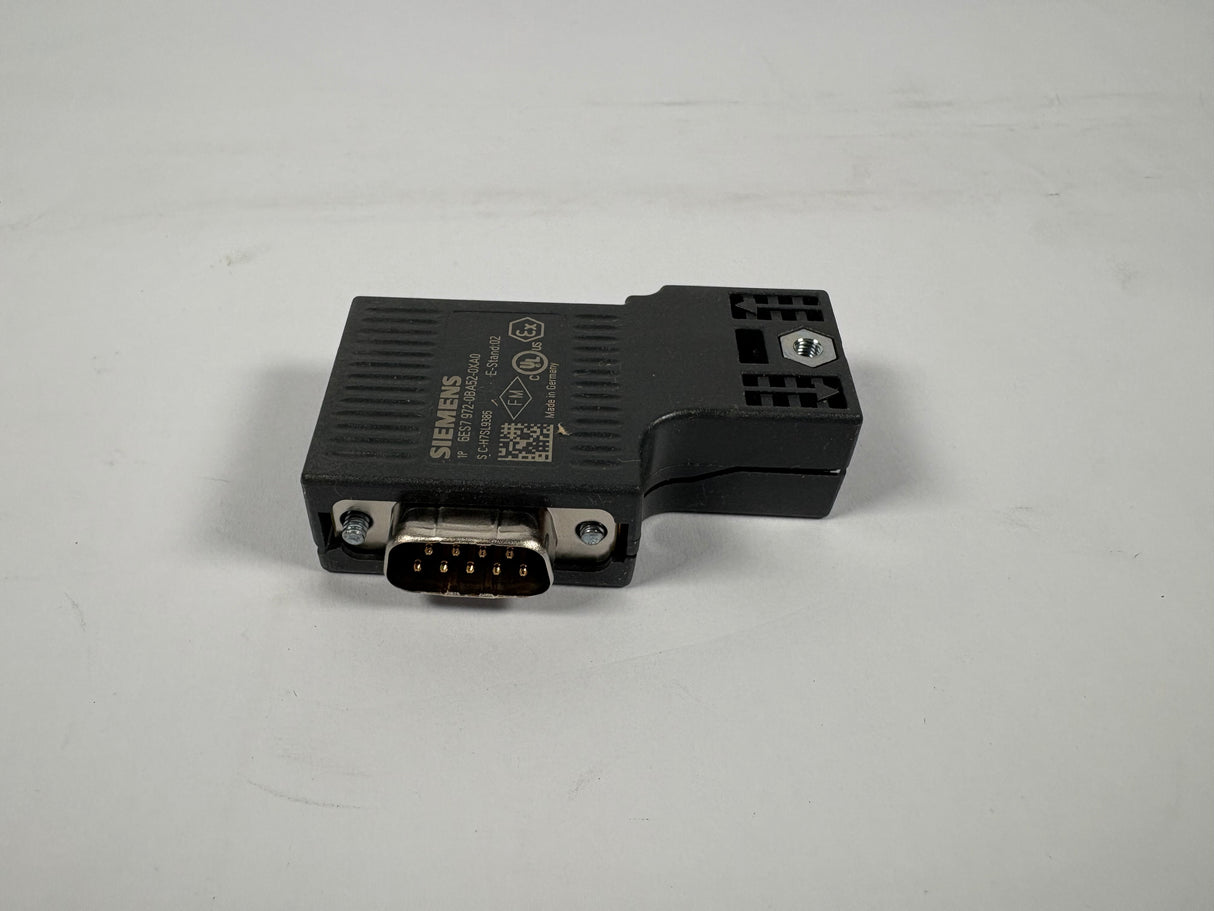 Siemens - SIMATEC DP Connecting Plug - 6ES7972 - 0BA52 - 0XA0 - New - Big Liquidators