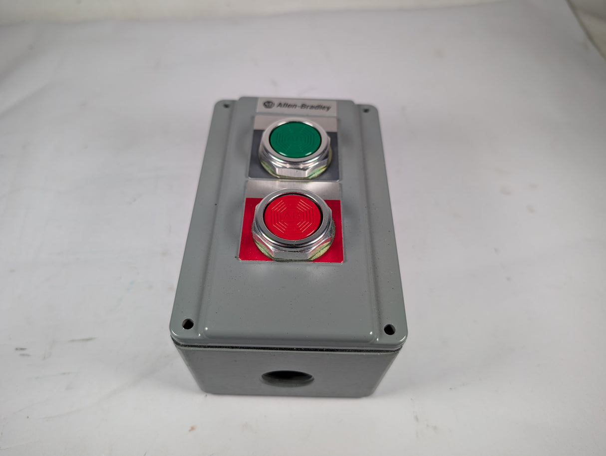 Allen Bradley - Push Button Station - 800T - 2TAM - New - Big Liquidators