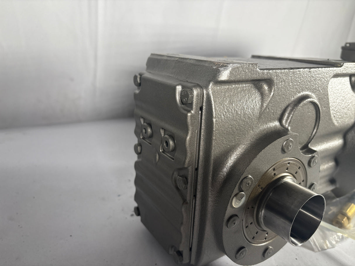 Sew - Eurodrive - 1 Hp Helical - Bevel Gearmotor - KT47 DRN80M4 - New - Big Liquidators