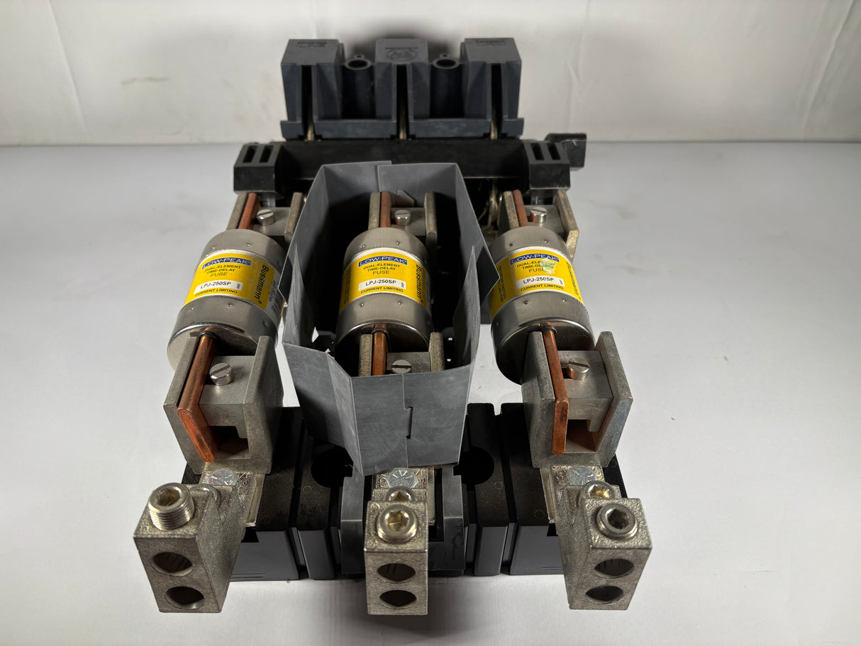 Allen Bradley - 400 AMP Disconnect Swtich with Trailor Fuse Block - 1494F - D400 w/1494F - FS400 - Used - Big Liquidators