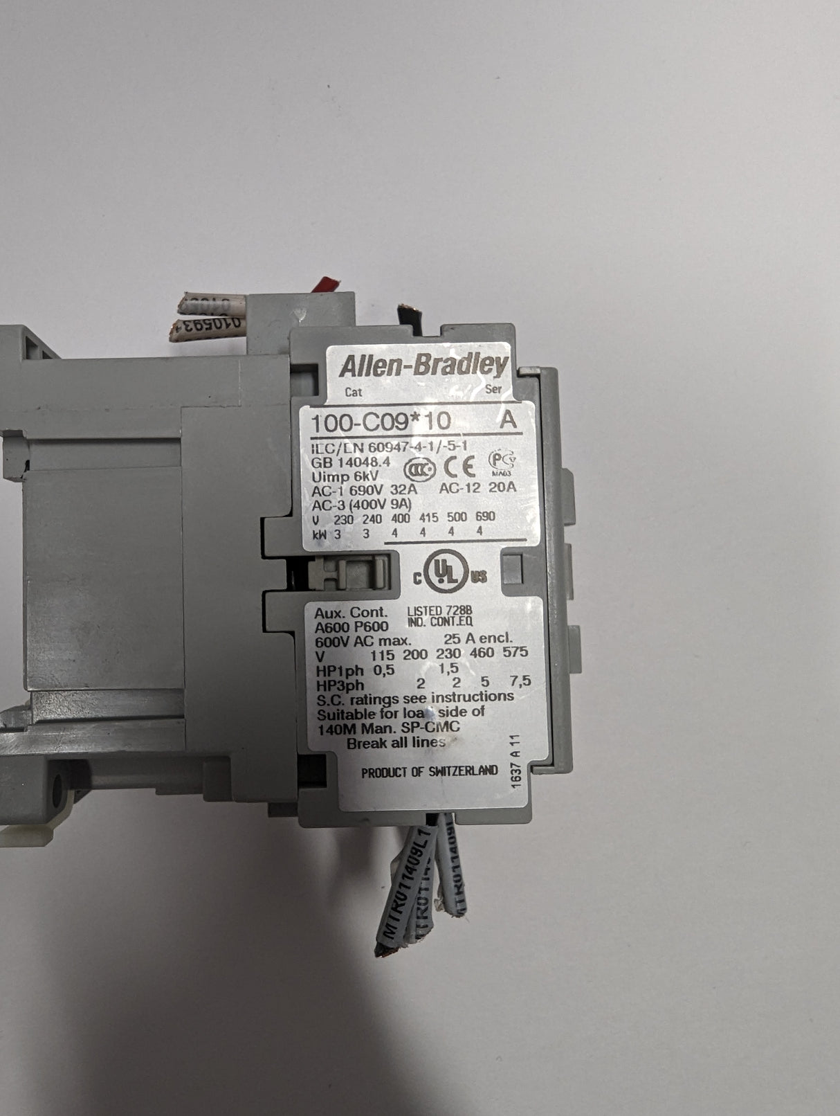 Allen-Bradley 100-C09*10 - Contactor - Used