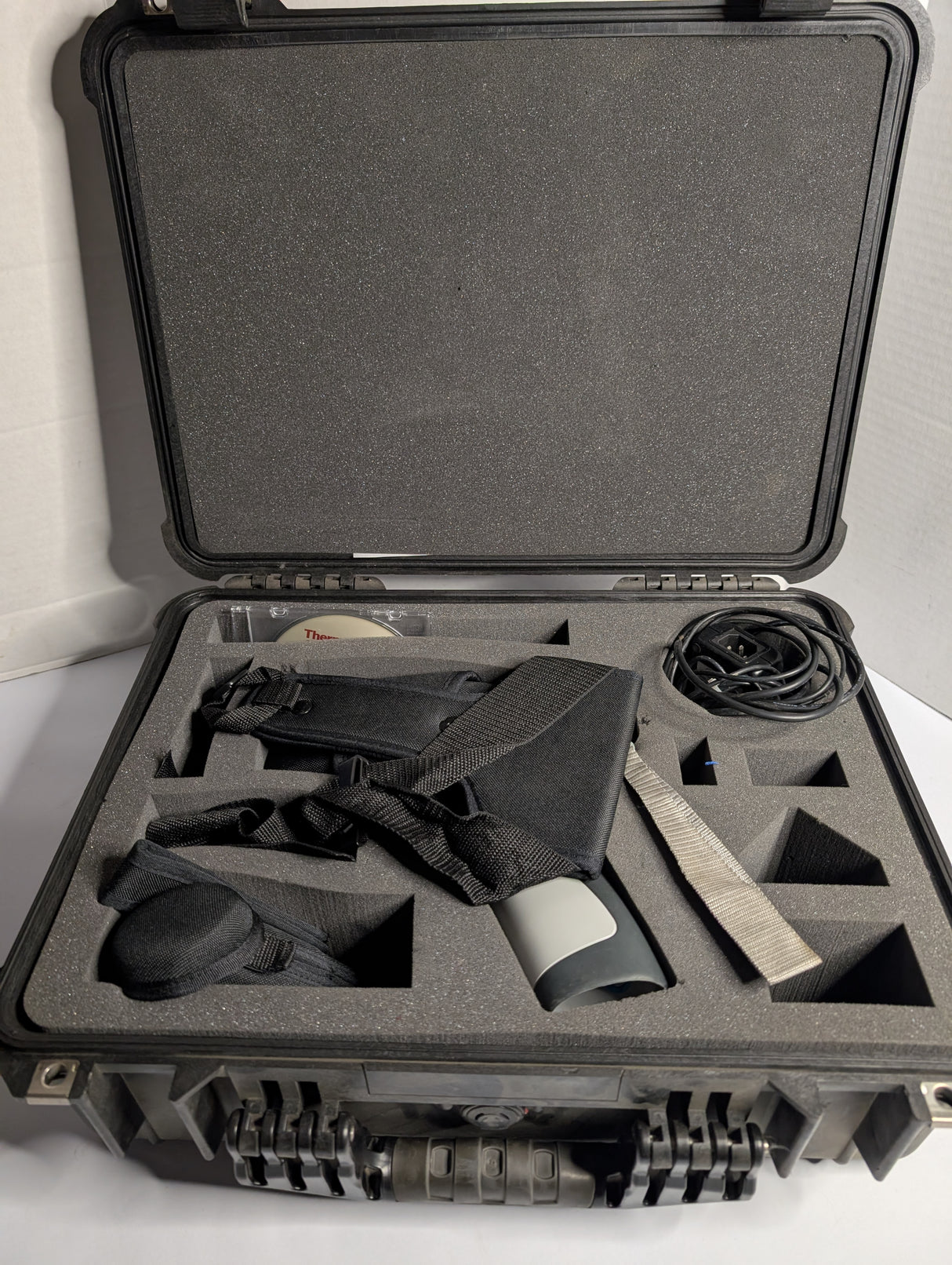 Thermo Scientific - XRF Analyzer w/Carrying Case and accessories - Niton XL3t(Battery not included) - Used - Big Liquidators
