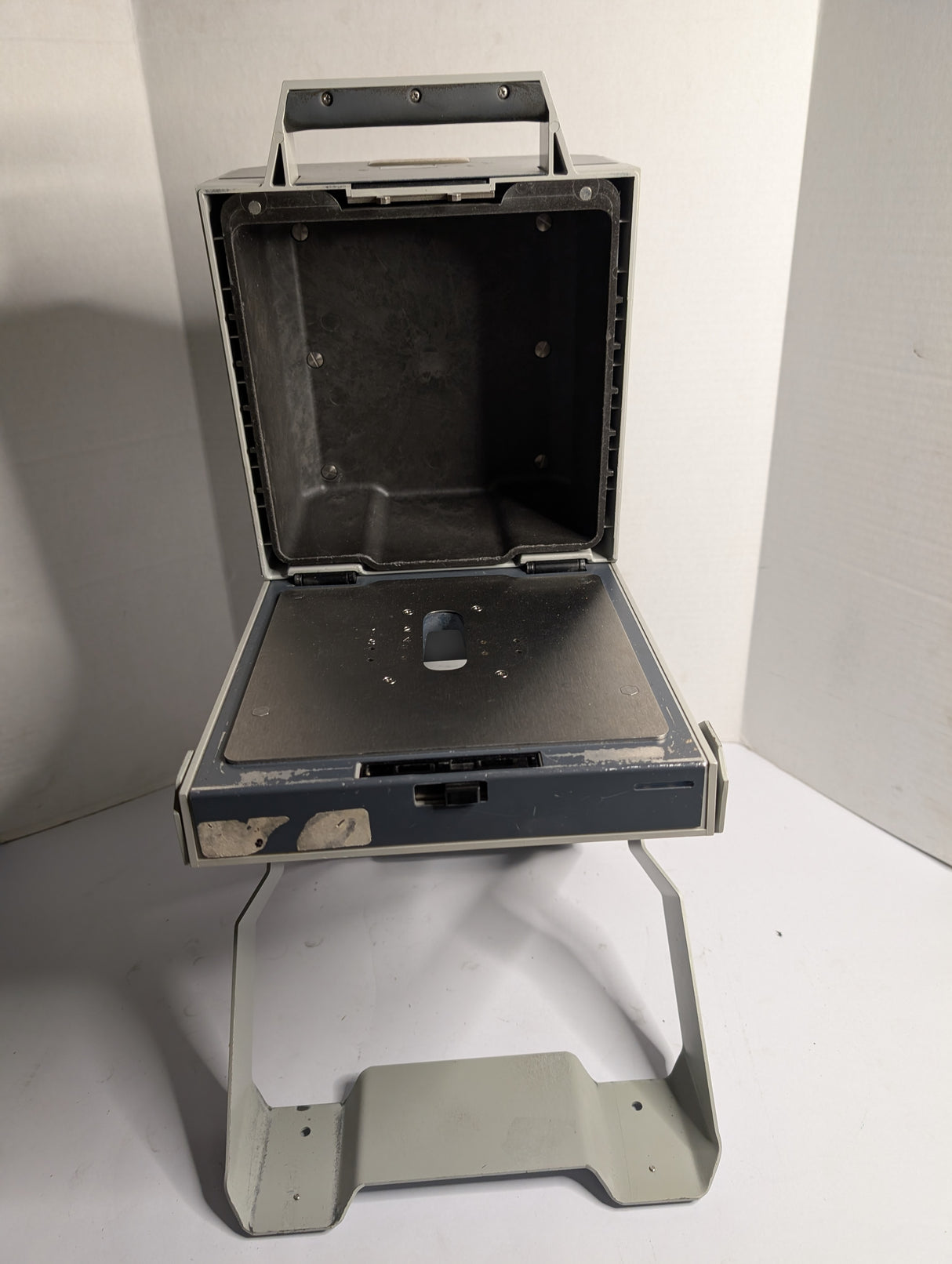 Thermo Scientific - Portable Test Stand - 420 - 017 - Used - Big Liquidators