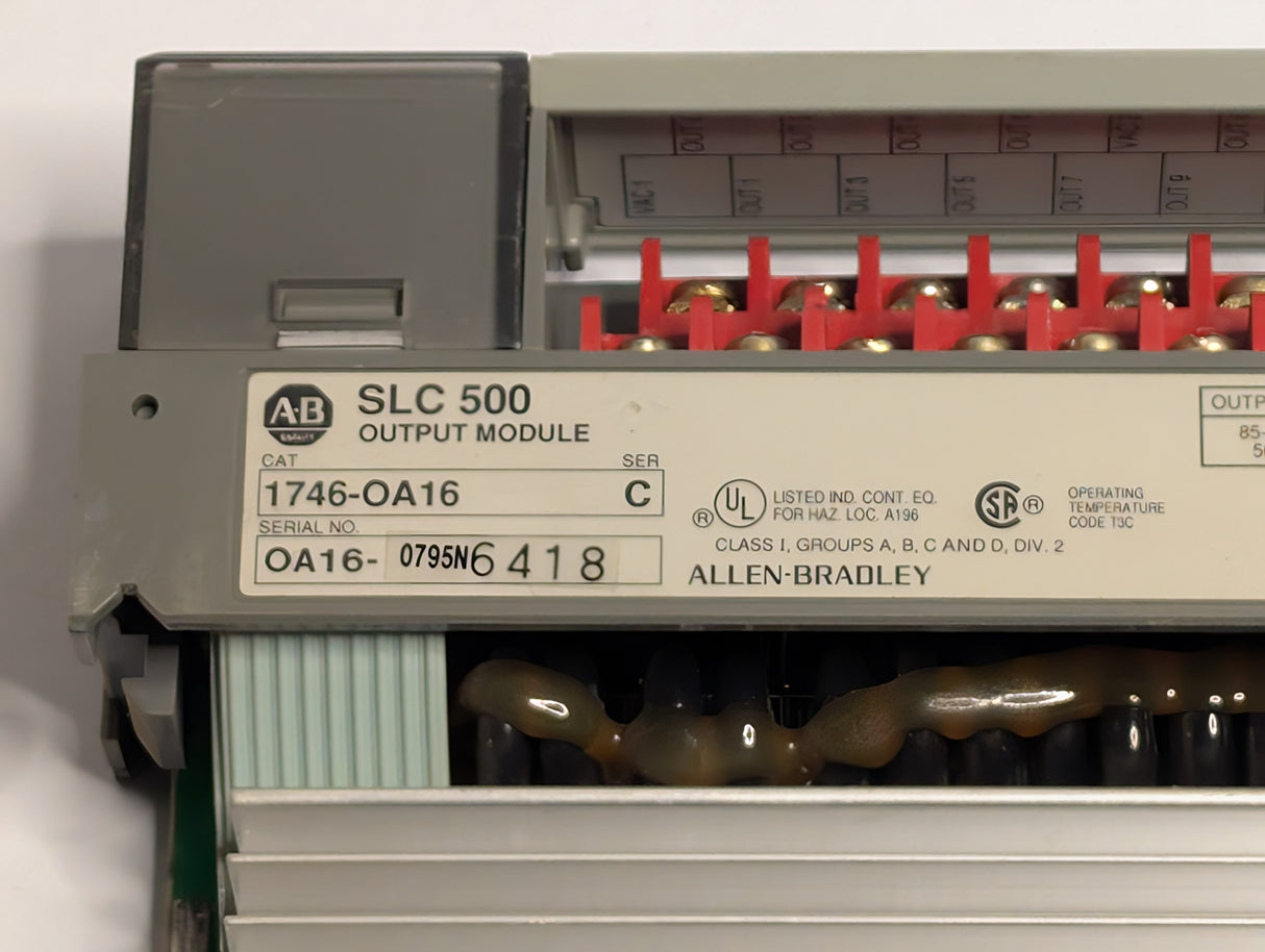 Allen Bradley - Discrete AC Output Module - SLC 500 1746 - OA16 - Used - Big Liquidators