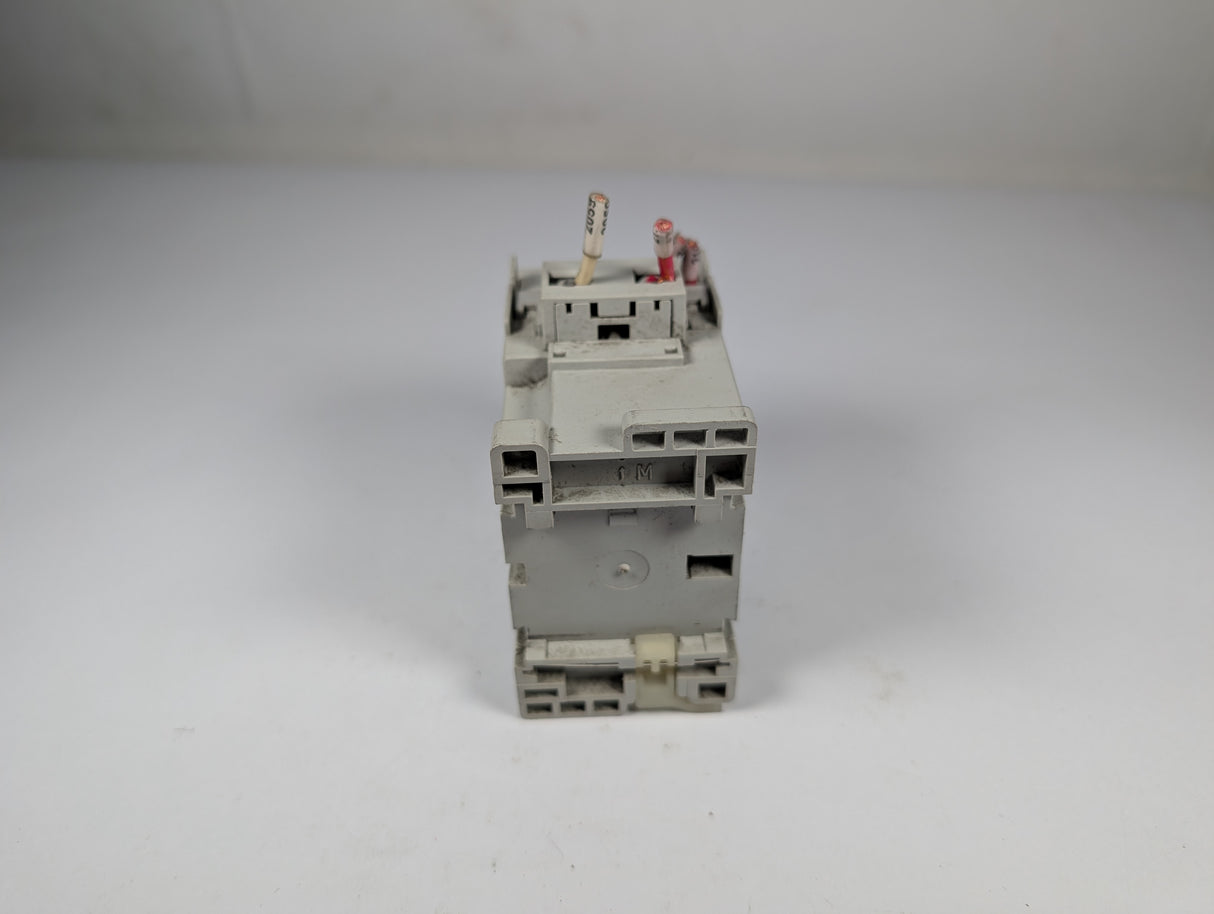Allen Bradley - Industrial Relay - 700 - CF400* - Used - Big Liquidators