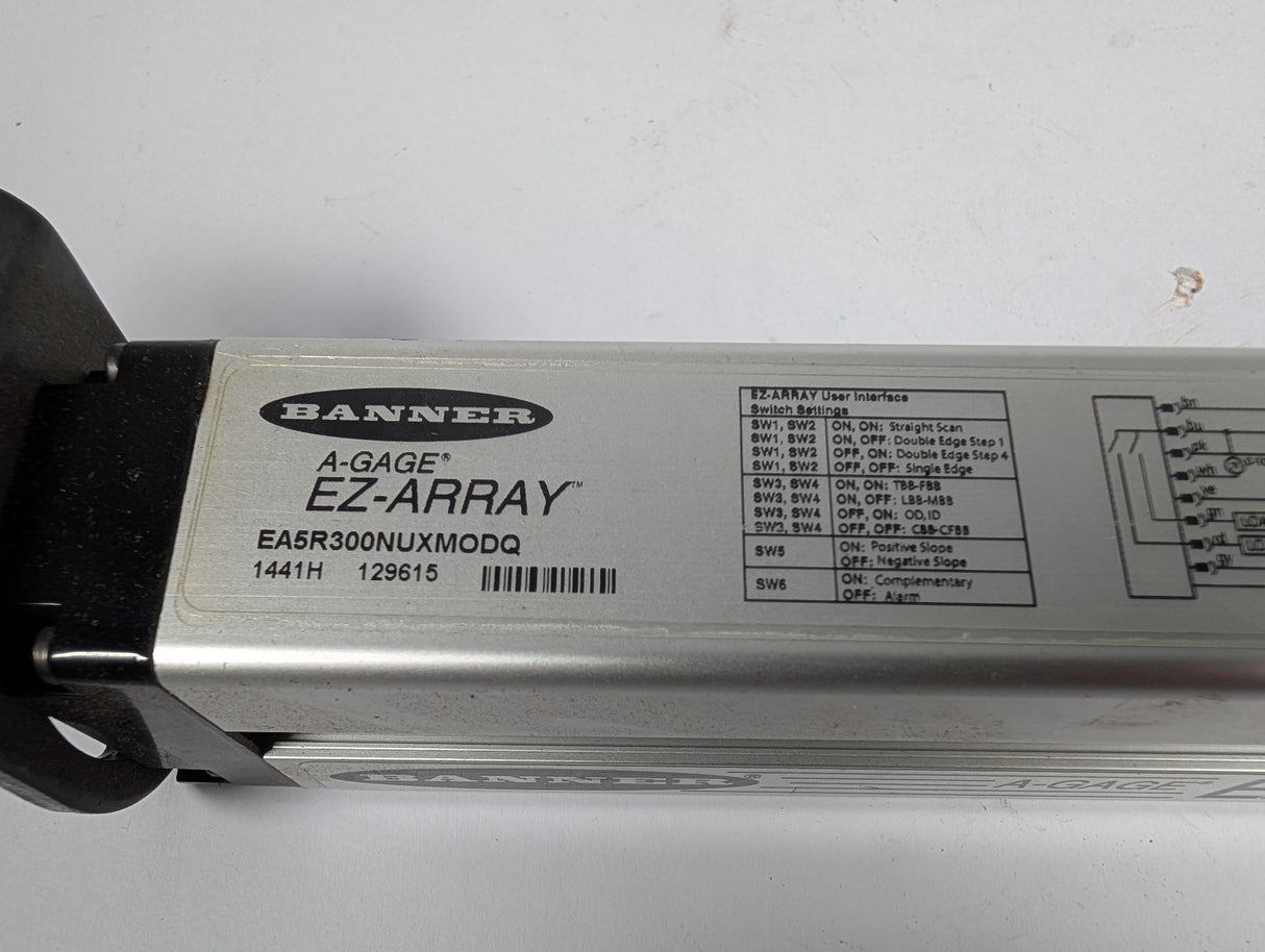 Banner - EZ - ARRAY Meausuring Light Curtain: Receiver - EA5R300NUXMODQ - Used - Big Liquidators