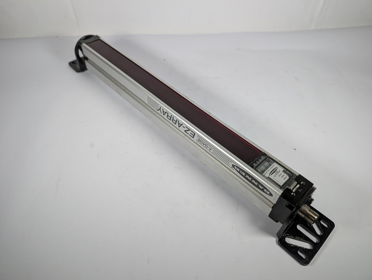 Banner - EZ - ARRAY Meausuring Light Curtain: Receiver - EA5R300NUXMODQ - Used - Big Liquidators