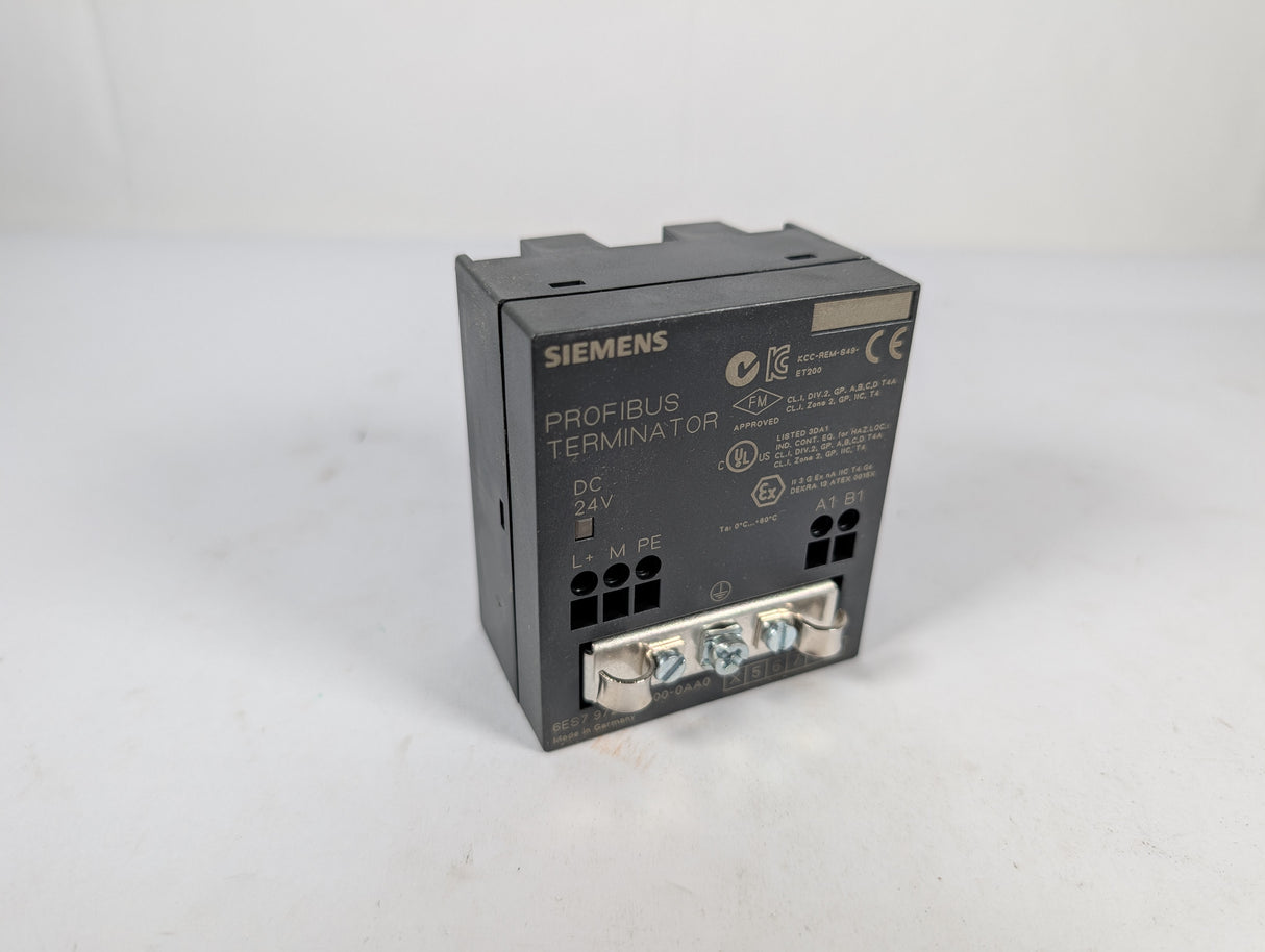 Siemens - Terminating Resistor - 6ES7 972 - 0DA00 - 0AA0 - New - Big Liquidators