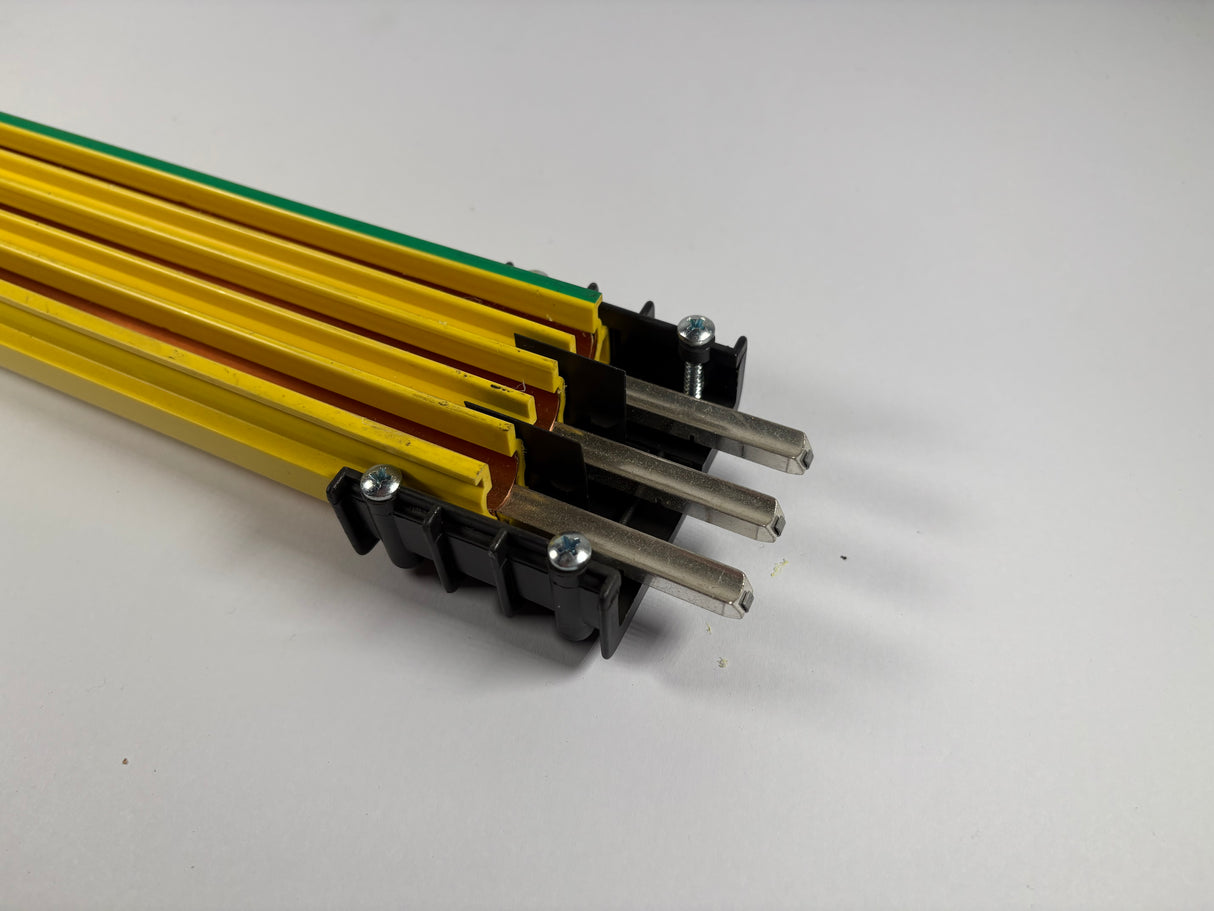 Conductix Wampfler - Conductor Rail 3P 1 Meter - 083115 - 1X3X12 - Used - Big Liquidators