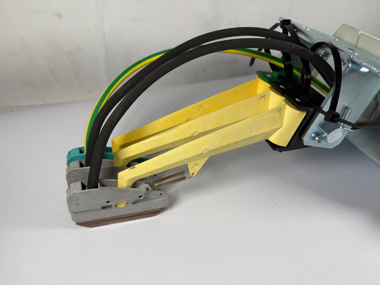 Conductix Wampfler - Current Collector Unit with Terminal Box - 083103 - 130023 - Used - Big Liquidators