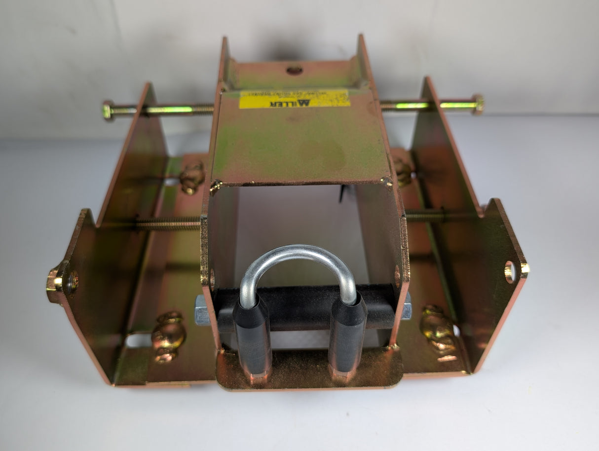 Miller - Cab Mount Bracket - 080006 - Z7/8FT - Used - Big Liquidators