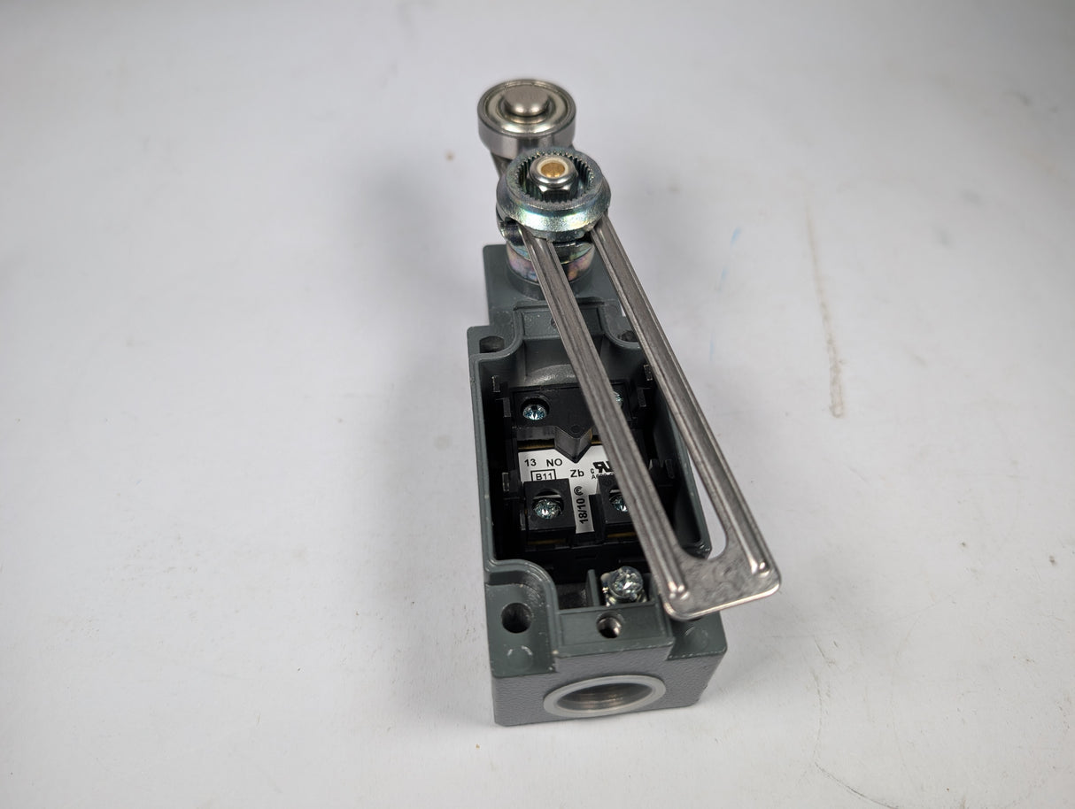 ABB - LImit Switch - 2TLA50021R1200 - New - Big Liquidators