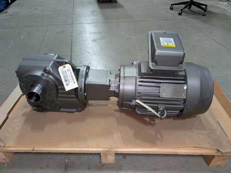 Toshiba - 10HP Electric Motor - 0104SDSR44A - P - New - Big Liquidators