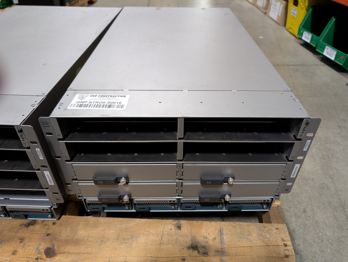 CISCO - 8 - Slot Blade Server with 4 Power Supplies - Cisco UCSB - 5108 - AC2 - Used - Big Liquidators