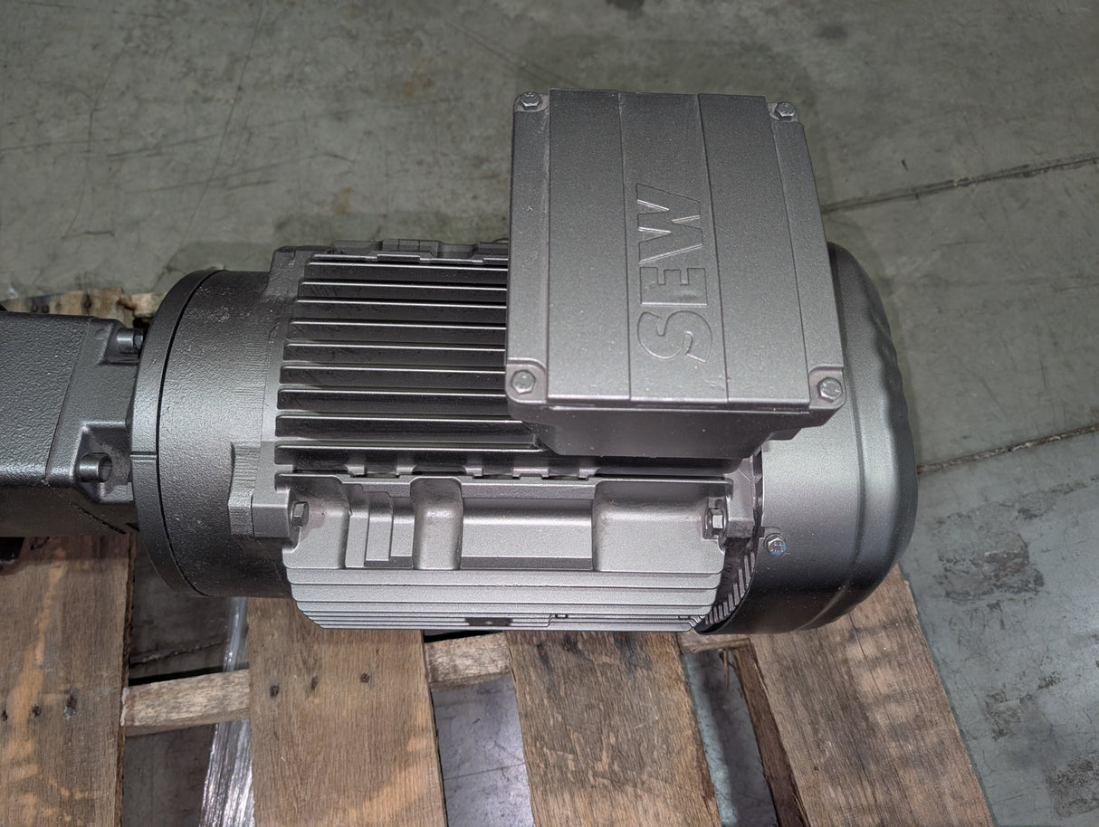 Sew - Eurodrive - 10 HP Helical Bevel Gearmotor - KT77 AM213/215 DRN132M4 - Used - Big Liquidators