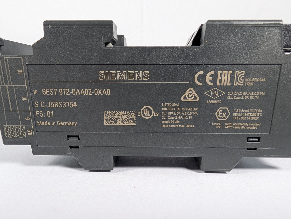 Siemens - RS 485 Repeater for PROFIBUS - 6ES7 972 - 0AA02 - 0XA0 - New - Big Liquidators
