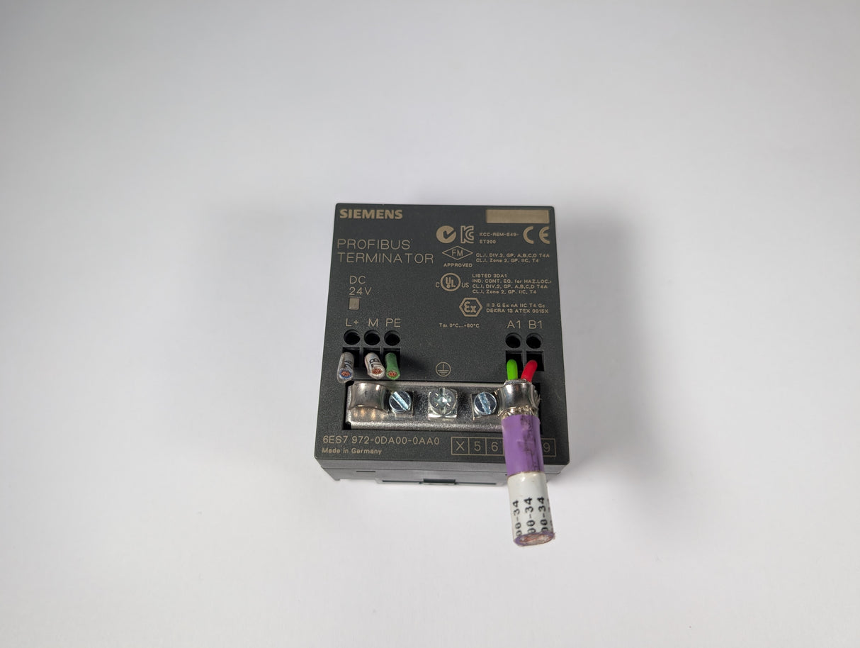 Seimens - Terminating Resistor - 6ES7 972 - 0DA00 - 0AA0 - Used - Big Liquidators