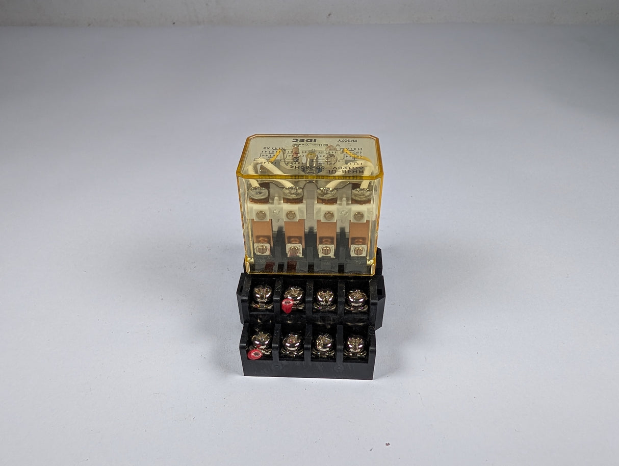 IDEC - 10 Amp Compact Power Relay with Relay Socket - RH4B - UL w/SH4B - 05 - Used - Big Liquidators