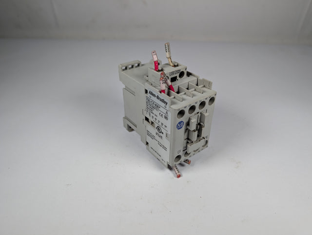 Allen Bradley - Industrial Relay - 700 - CF400* - Used - Big Liquidators