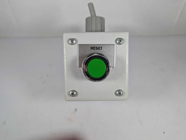 Siemens - Safety Reset Switch - W/52BAK - Used - Big Liquidators